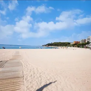  Apartment Seahomes Vacations, Beach&pool, In Fenals